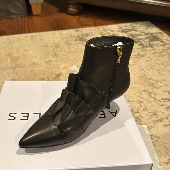 Aerosoles Black Kitten Heel Boots Style Loloa - Picture 3 of 5